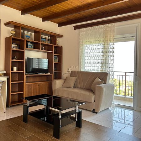 -Tsiakos Apartment- In Vryses Kyparissia Esterno foto