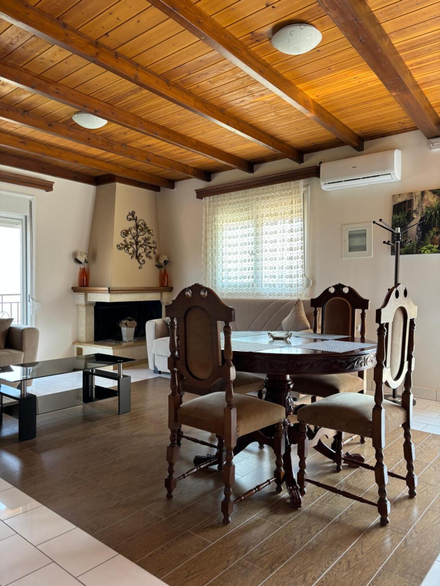 -Tsiakos Apartment- In Vryses Kyparissia Esterno foto